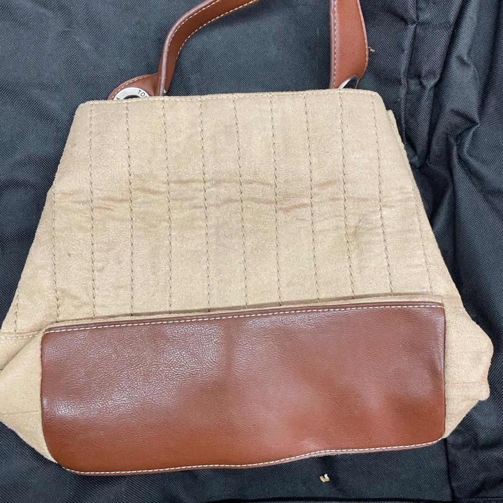 Tommy Hilfiger Tan and Brown Bag - Picture 2 of 10